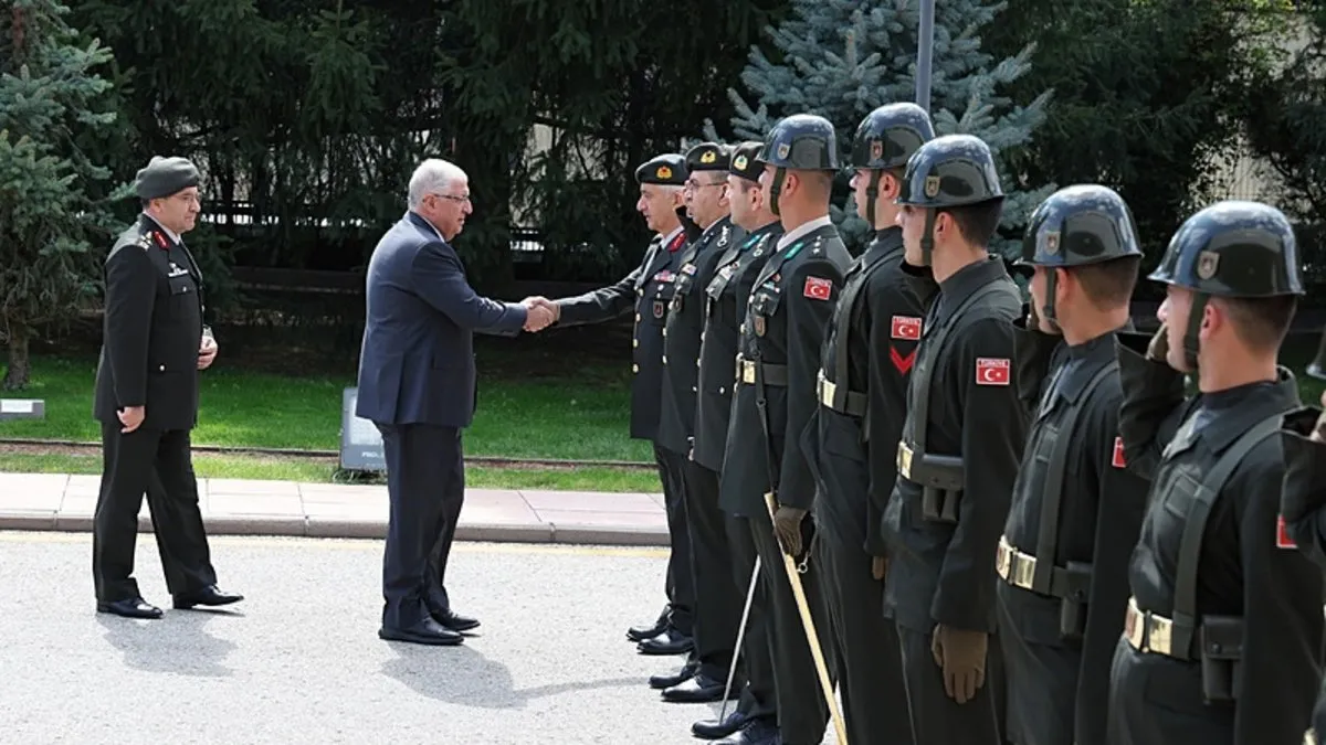 Milli Savunma Bakanı Güler, Kara Kuvvetleri Komutanlığında denetlemelerde bulundu