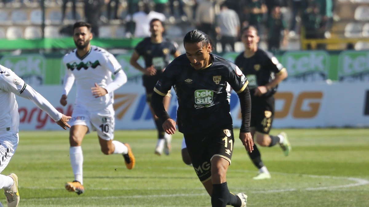 Bandırmaspor, Sakaryaspor’u mağlup etti