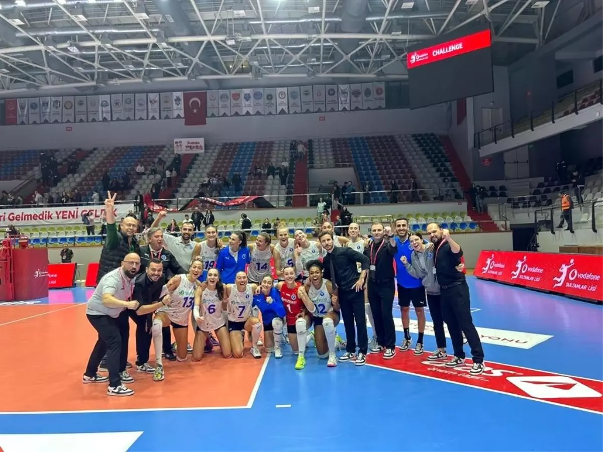 Aydın Büyükşehir Belediyespor, Aras Kargo SK’yı 3-2 Mağlup Etti