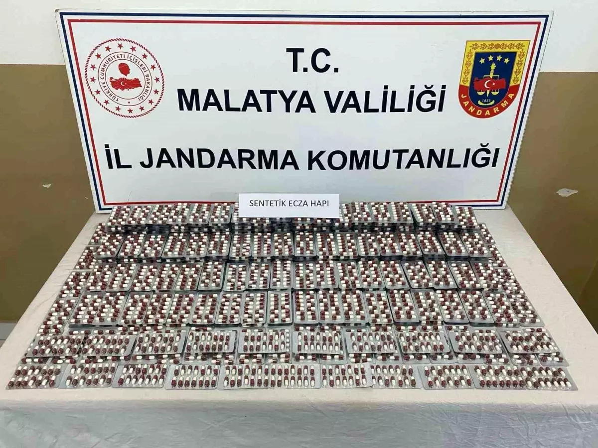 Malatya’da Narkotik Operasyonu: 5 Bin Hap ve Kaçak Tütün Ele Geçirildi