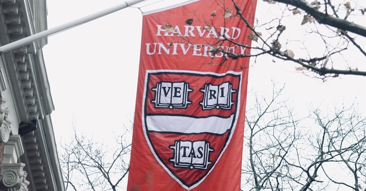 Harvard Üniversitesi, yıllık geliri 200 bin doların altında olan ailelerden öğrenim ücreti istemeyecek