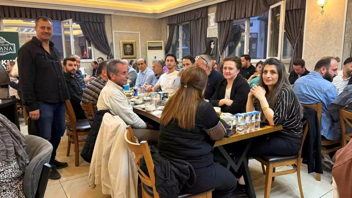 Sakarya’da İhlas Pazarlama’dan İftar Organizasyonu